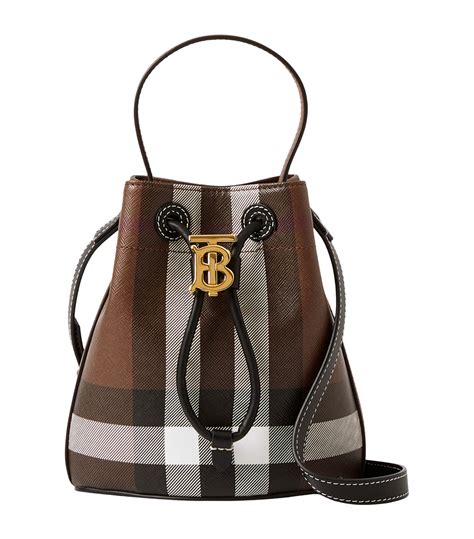 Burberry tb bucket bag